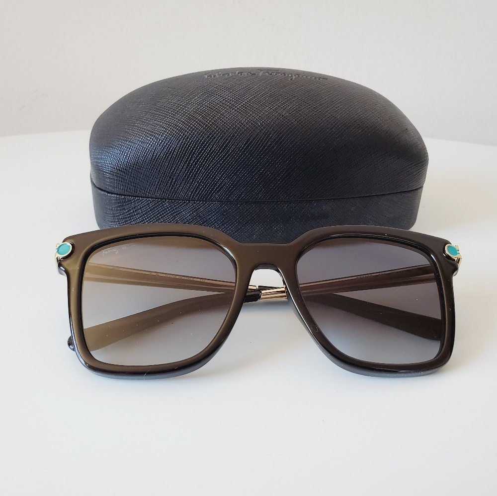 (NEW) SALVATORE FERRAGAMO 52mm Sunglasses